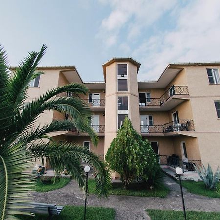 Nika Inn Kobuleti Exterior photo